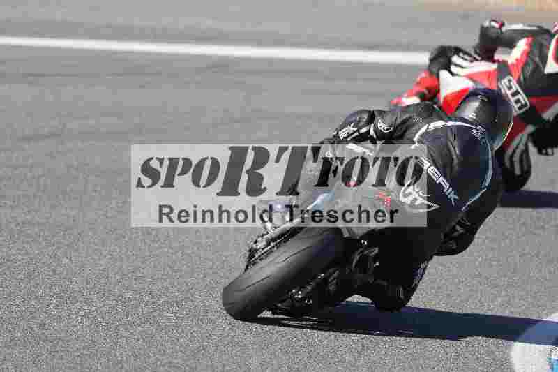 Archiv-2025/02 28.-31.01.2025 Moto Center Thun Jerez/gruen-green/backside